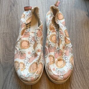 New nwot Vionic Beach Womens Malibu Slip On White Orange Grove